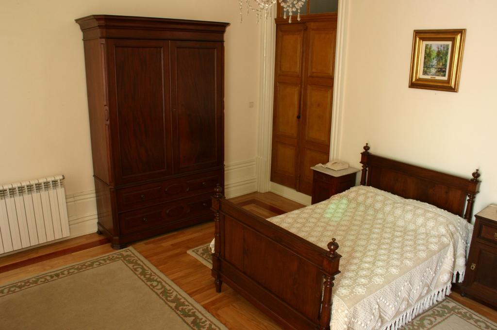 Estrebuela House Bed and Breakfast Paredes  Rum bild